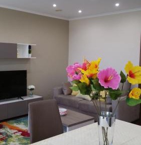 Apartment with Pool View 