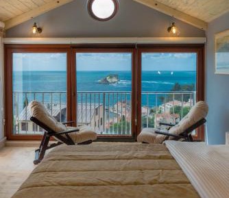 Deluxe Studio with Terrace and Sea View