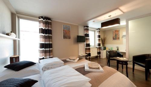 Double or Twin Room with Shower