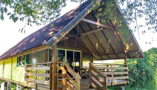 Bungalow with Patio
