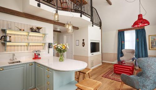 Superior King Suite