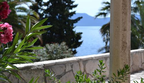 Studio Apartment with Sea View