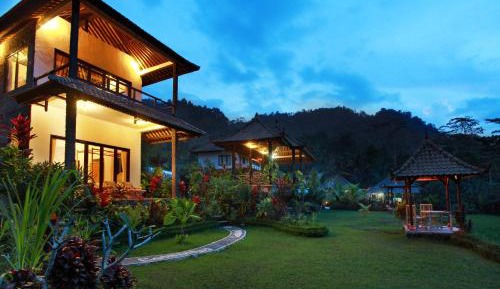 Deluxe Double Room with Mountain View