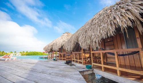 Bungalow - Over Water