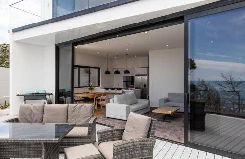 Oakura Apartment | 227 m² Apartment ∙ 3 bedrooms ∙ 6 guests