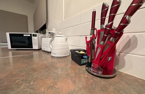 Grafton Apartment | Private 1 Bedroom Apartment with Fenced Yard