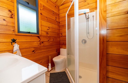 Mahina House | The Cosy Chalet Mahinarama wPool