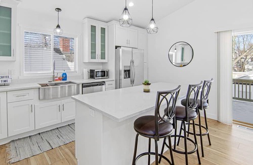 St. Paul House | Mall Of America | Pool Table