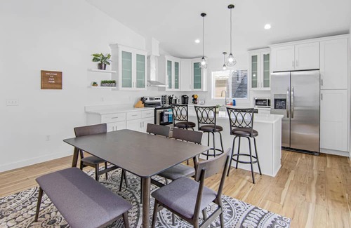 St. Paul House | Mall Of America | Pool Table