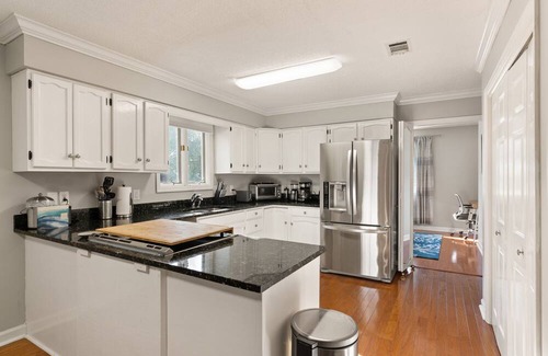 Saint Simons Heights House | Hosting Long Term Renters, FLETC and big dog friendly. Sleeps 8