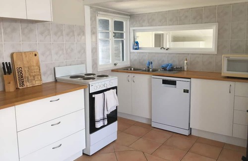 Urangan House | IDEALLY POSITIONED HOLIDAY HOME