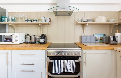 Bouvet Island House | Amazing Georgian Cotswold Apartment