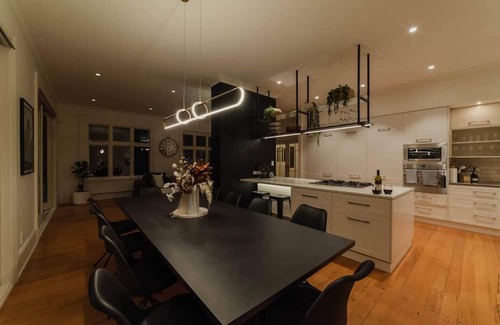 Ilam Villa | Bel Air Mansion