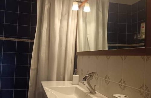 Alia Ski Chalet | Homerez - Chalet for 10 ppl. with swimming-pool and terrace at Pantano de Cijara