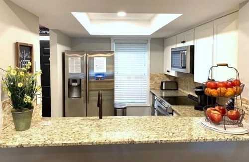 North Shore House | Shorely Heaven: WiFi, Disney+, Amazon Prime, YouTubeTV, (2) Kayaks Wide Water Lake Views