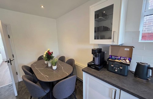 Woodthorpe House | Cozy Nottingham Retreat, 4 Beds, 7 Guests