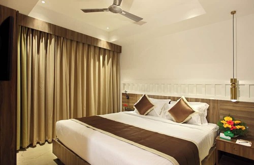 Kuruppampady Hotel | Embassery Residency