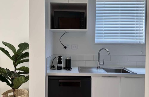 Flat Bush House | 2 Bedroom house in Flatbush, Auckland city, New Zealand