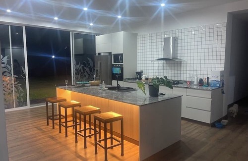 El Carmen House | Beautiful and Modern Country House in Condominium, swimming pool and full fun and relaxation.