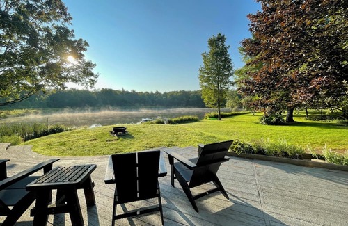 White Mills Cabin | Private lake 4bd/4ba cabin on 36 acres in northern Poconos