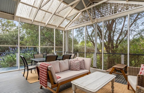 St Leonards House | Seaside Sanctuary - Beautiful family home located right next to the beach.