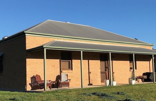 Botobolar Cottage | Farm stay in Mudgee at Brigadoon Farm 25 minutes to award winning wineries