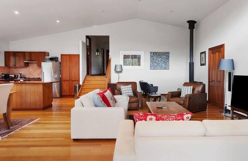 Leura House | Mountain Home Leura Perfect Weekend Escape