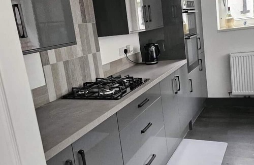 Aberaman House | Jubilee Jewel a treasure in The Queen of Valleys