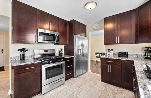 Matteson House | Matteson Rental