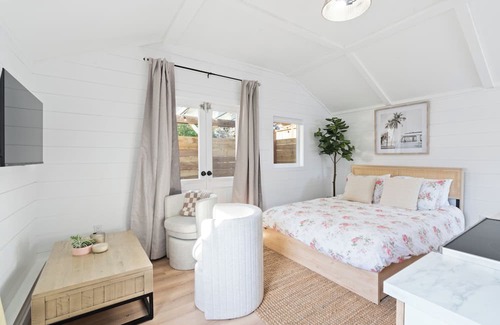 North Park Cottage | Charming Guest Home in the Heart of Fernwood