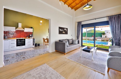 Kas Villa | Villa w Pool and Garden 10 min to Beach in Kas