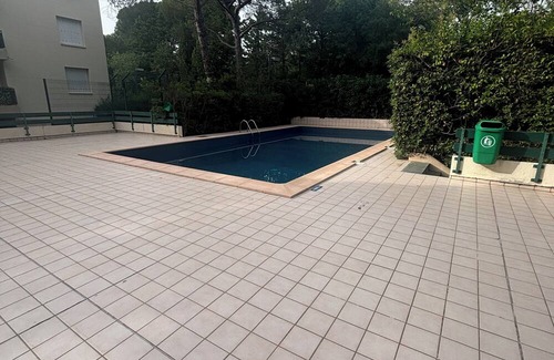 Aiguelongue Apartment | T2 with pool
