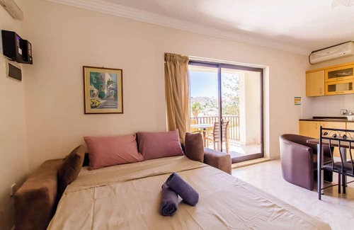 Santa Maria Estate Villa | Merill Pool and Sea, charming Apart 2