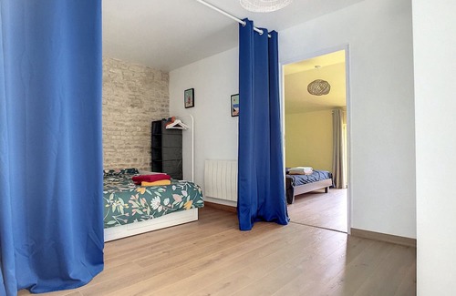 Benon House | Gîte 4/6 persons, private heated swimming pool