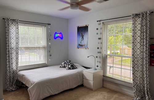 George Bush Park/Eldridge House | Haven of peace, POOL, cinema and Hershey park