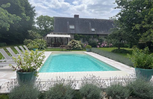 Vatteville La Rue House | Longère Normande, Piscine chauffée - 9 voyageurs