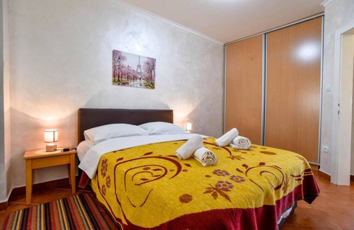 Dobrota Apartment | Sea and Nature View Flat w Balcony in Kotor