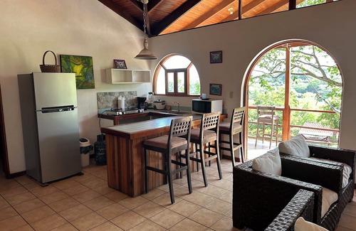 Cabo Velas Villa | Maravilloso Refugio en la Montaña Frente a Playa Real