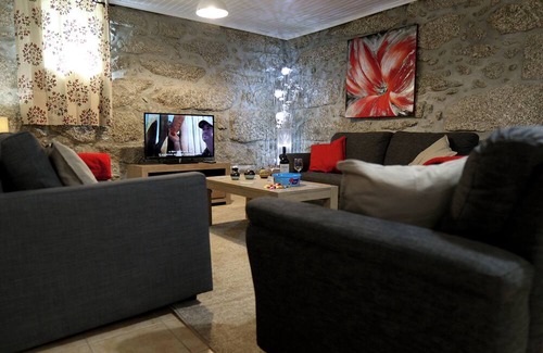 Tabua Apartment | Private 2 bed apartment solar heated swimming pool