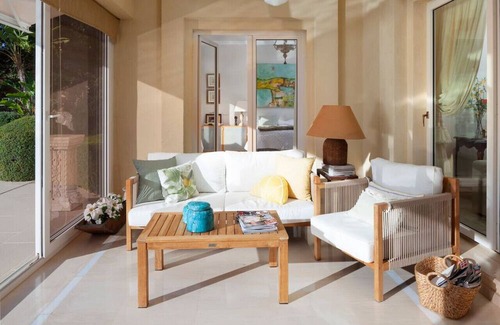 El Candado Villa | NEW Villa with amazing sea views & terrace by REMS