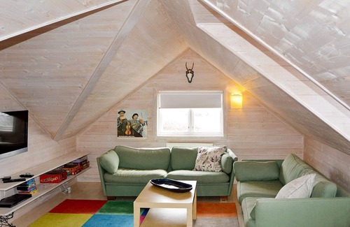 Tviklippan House | 8 person holiday home in HJÄLTEVAD
