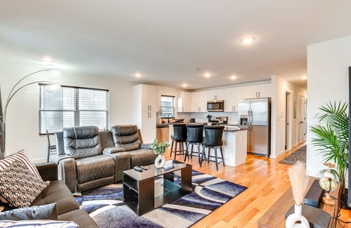 Elizabeth Apartment | Modern Elizabeth Apartment ~ 1 Mi to Train Station