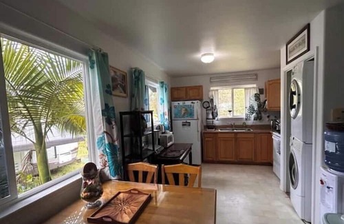 Mountain View House | Ohi'a Forest Oasis