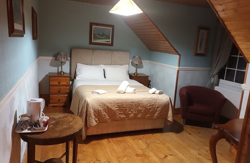 Dundalk House | Keernaun Guesthouse