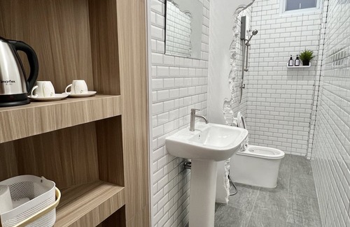 Pom Prap Sattru Phai House | Sabay Home