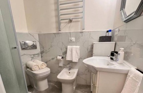 Ponsacco Apartment | Apartment "La Torretta" with Wi-Fi & A/C