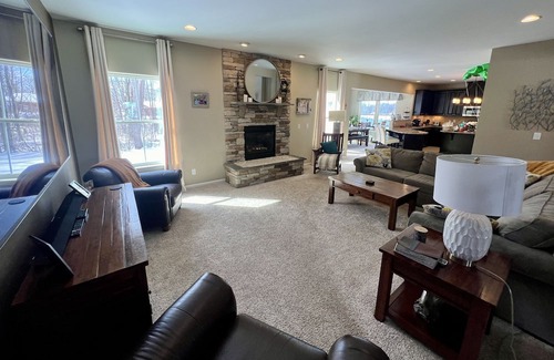 Orchard Park House | BUFFALO SUBURB ESTATE to witness "ONCE IN A LIFETIME SOLOR ECLIPSE OF THE SUN"