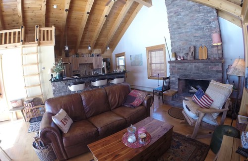 Town of Dickinson Center House | Spacious Ranch House Getaway, huge property, sleeps 7, nature hike to river!