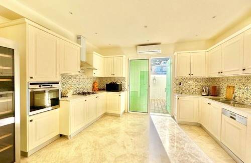 Rafraf House | Marée Village Pilau II Unique experience