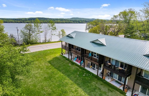 East Jordan Hotel | South Arm Retreats